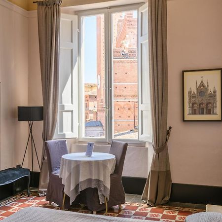 La Terrazza Sul Campo-Rooms Only سيينا المظهر الخارجي الصورة
