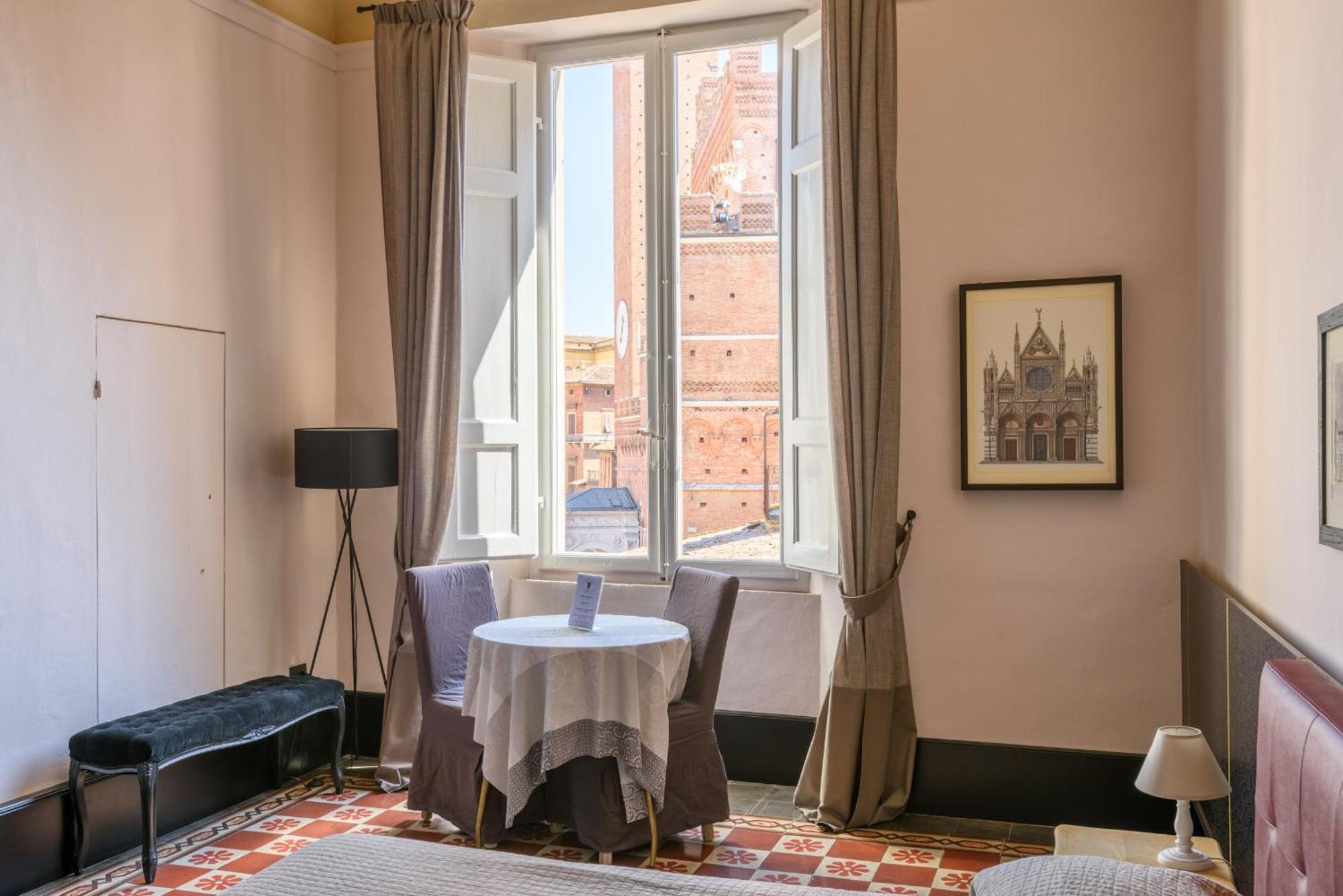 La Terrazza Sul Campo-Rooms Only سيينا المظهر الخارجي الصورة