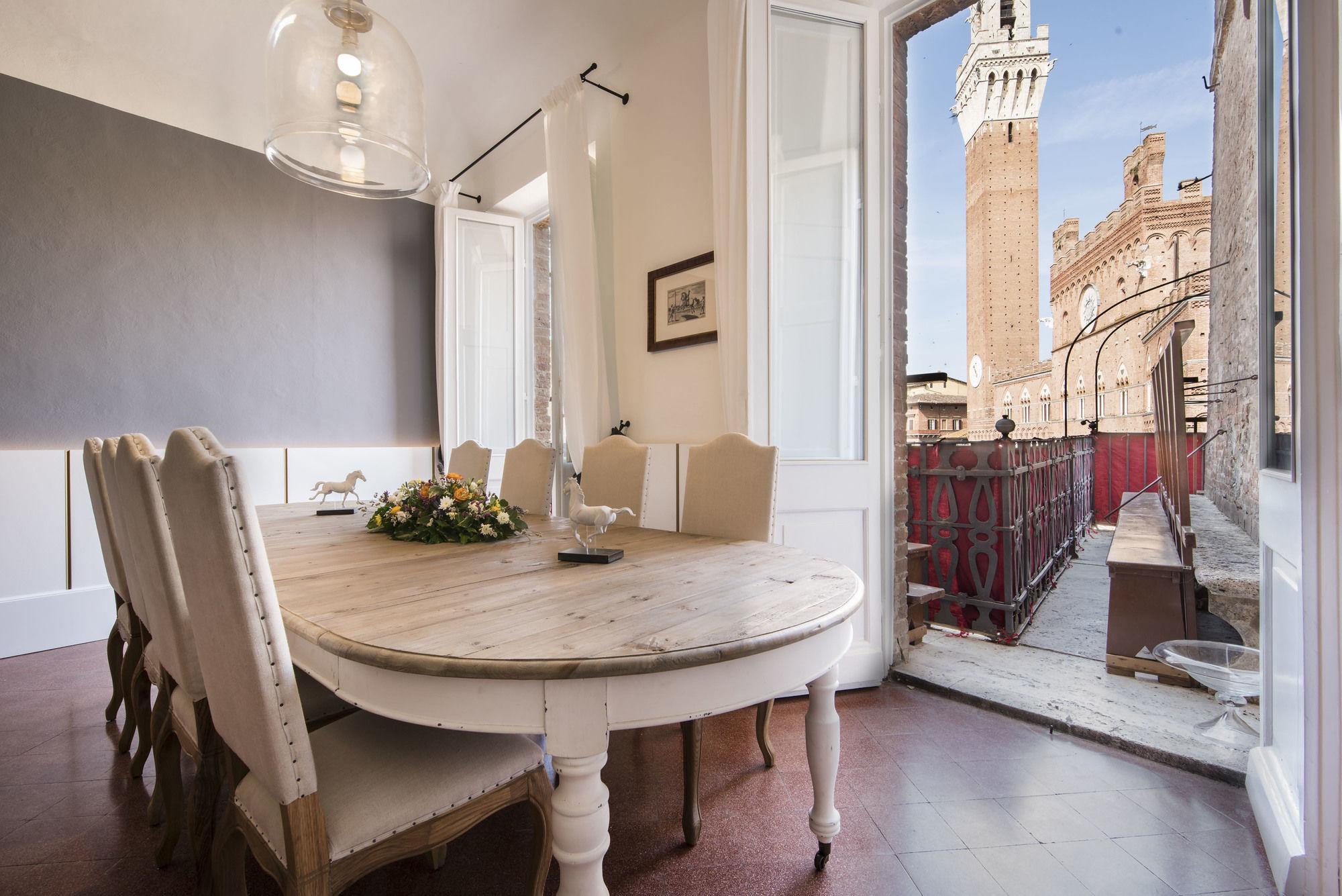 La Terrazza Sul Campo-Rooms Only سيينا المظهر الخارجي الصورة