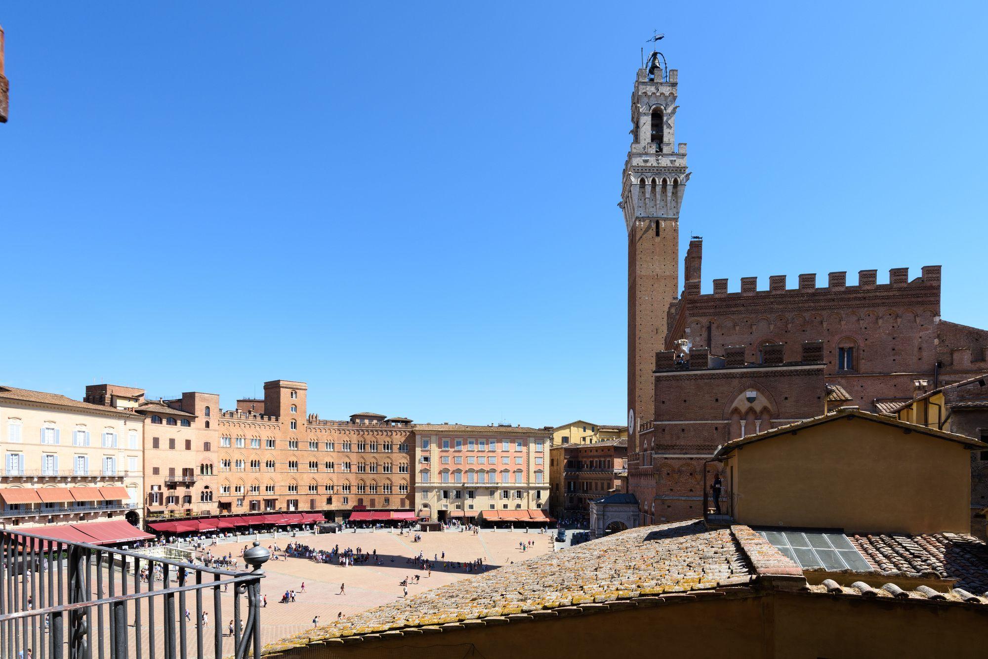 La Terrazza Sul Campo-Rooms Only سيينا المظهر الخارجي الصورة
