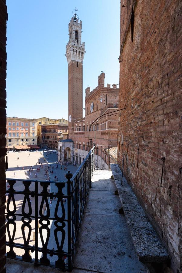 La Terrazza Sul Campo-Rooms Only سيينا المظهر الخارجي الصورة